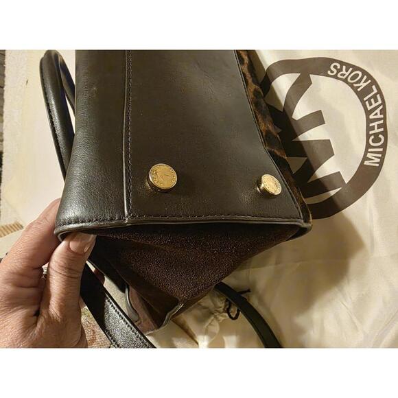 Michael Kors Hamilton Leopard Calf Hair Bag - Picture 6 of 8